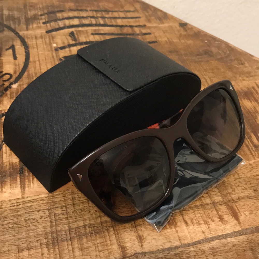 Prada Tortoise Shell & Red Frame Sunglasses - image 4